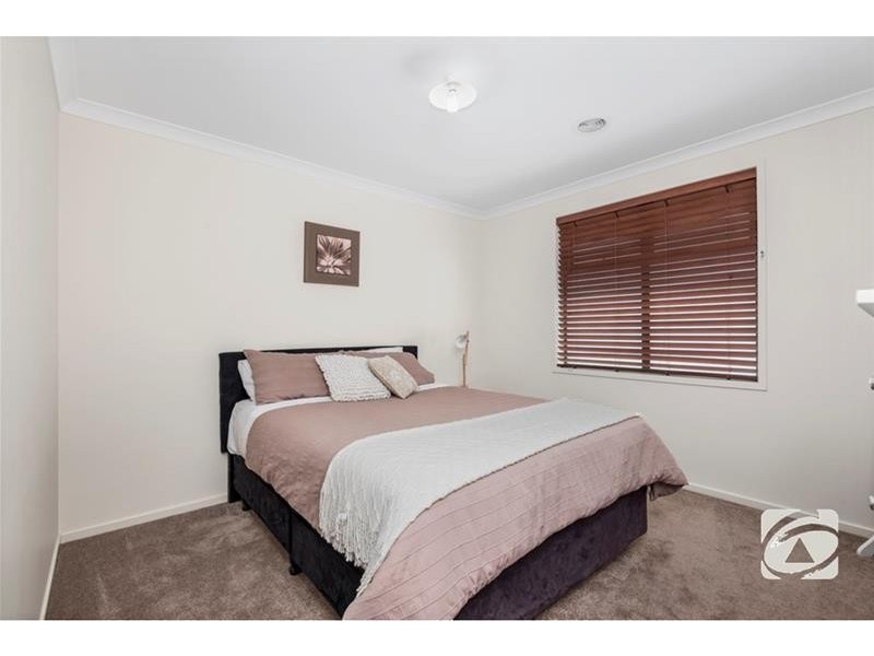 13 Weerana Way, Lara VIC 3212