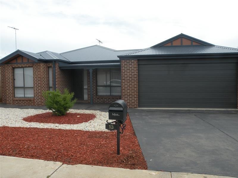 13 Canopus Crescent, Lara VIC 3212