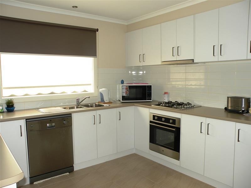 13 Canopus Crescent, Lara VIC 3212