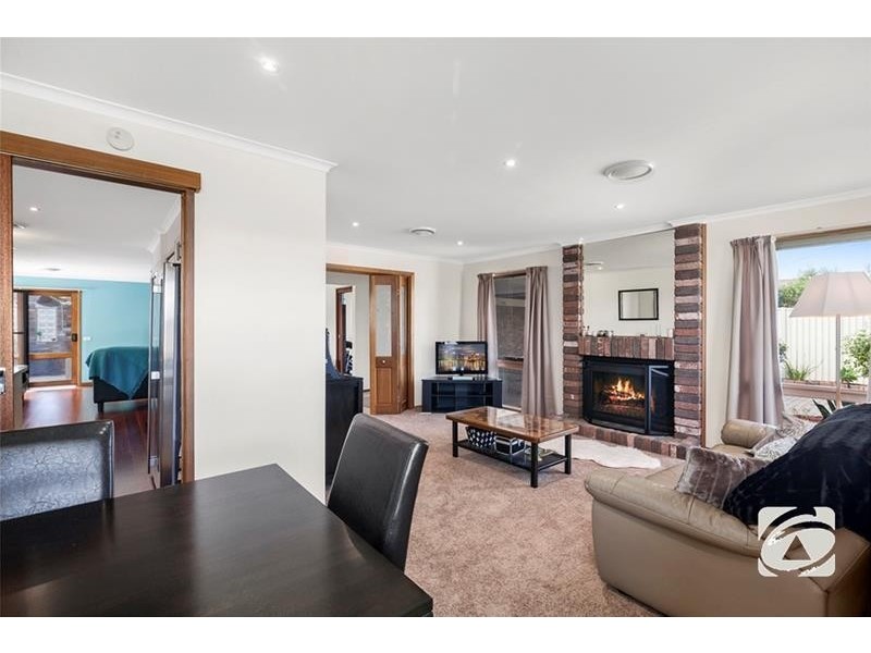 8 Anna Court, Lara VIC 3212