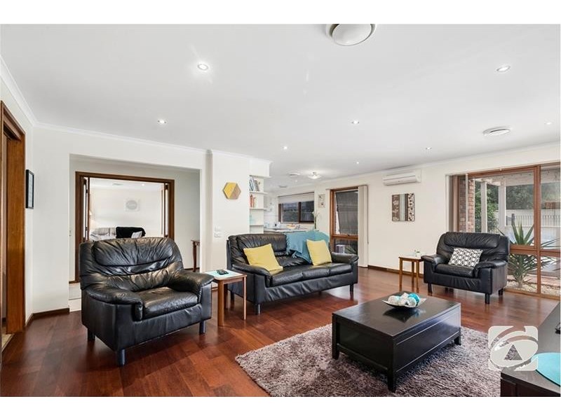 8 Anna Court, Lara VIC 3212