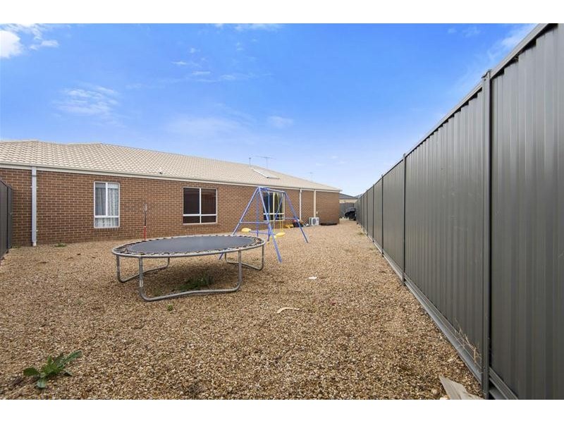 10 – 12 Capebaron Drive, Lara VIC 3212