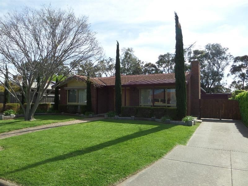 17 Cameron Crescent, Lara VIC 3212