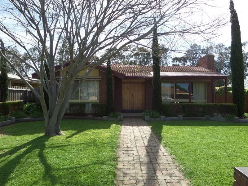 17 Cameron Crescent, Lara VIC 3212