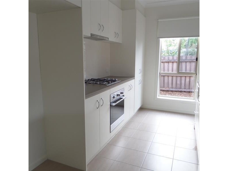 2/6 Waitara Grove, Norlane VIC 3214