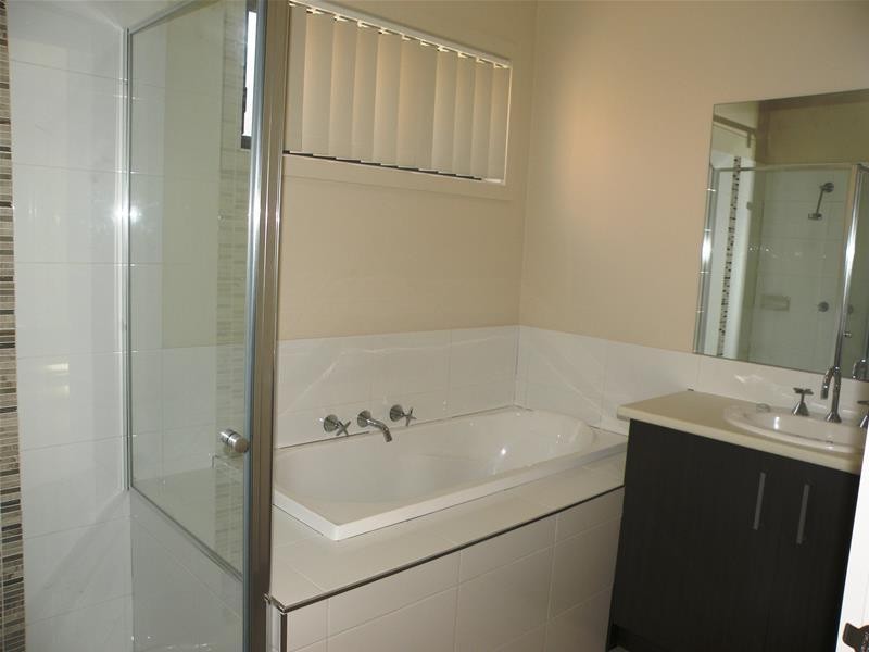 2/40 Benetti Drive, Lara VIC 3212