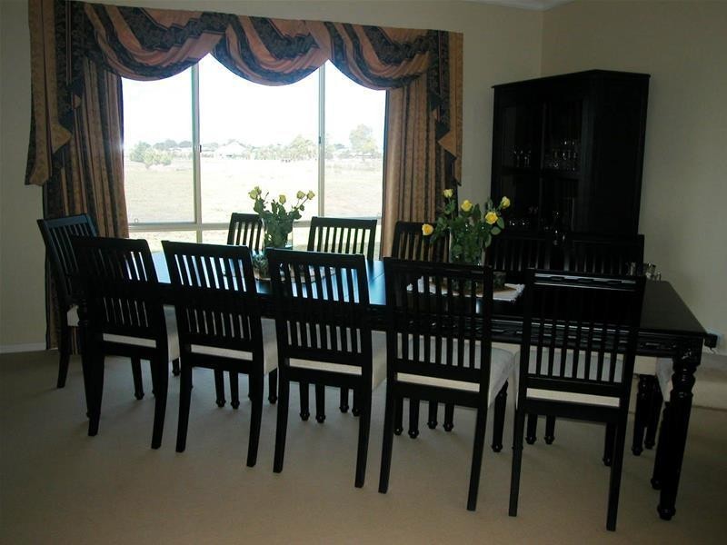 10 Osterlund Court, Lara VIC 3212