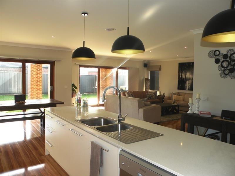 6 Barnong Way, Lara VIC 3212