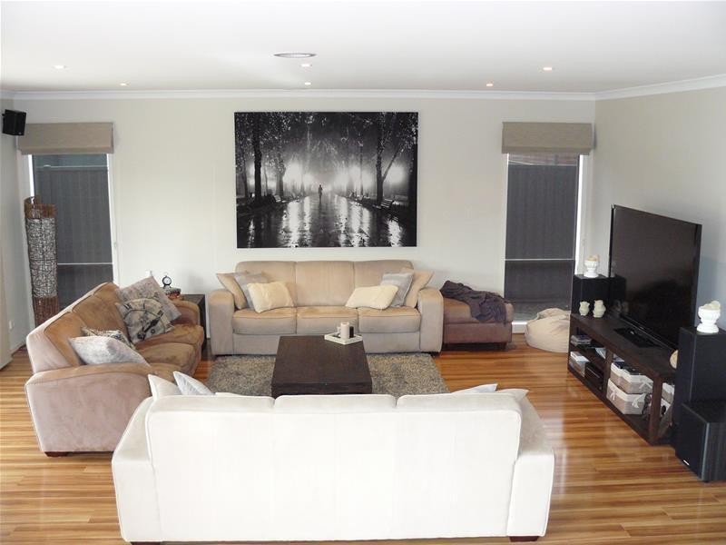 6 Barnong Way, Lara VIC 3212