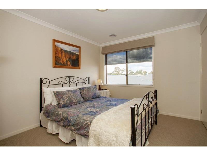 6 Barnong Way, Lara VIC 3212