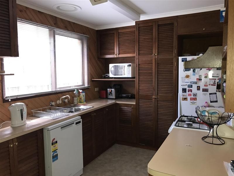 14  Marilyn Close, Corio VIC 3214