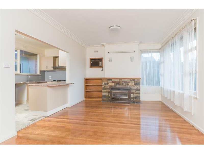 1 Sutcliffe Court, Highton VIC 3216