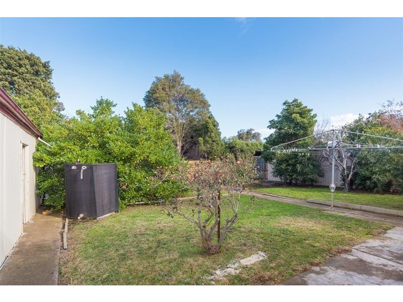 1 Sutcliffe Court, Highton VIC 3216