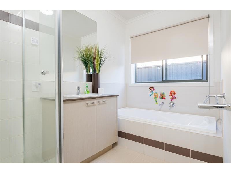 7 Springwater Drive, Lara VIC 3212