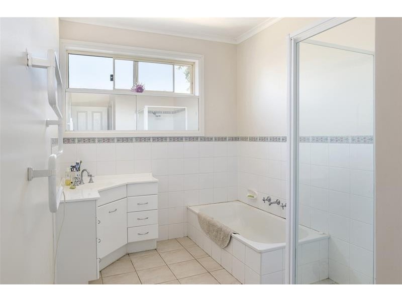 4 Evergreen Court, Lara VIC 3212