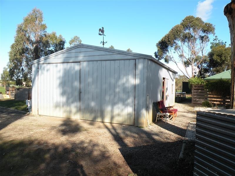 90-104 Manzeene Avenue, Lara VIC 3212