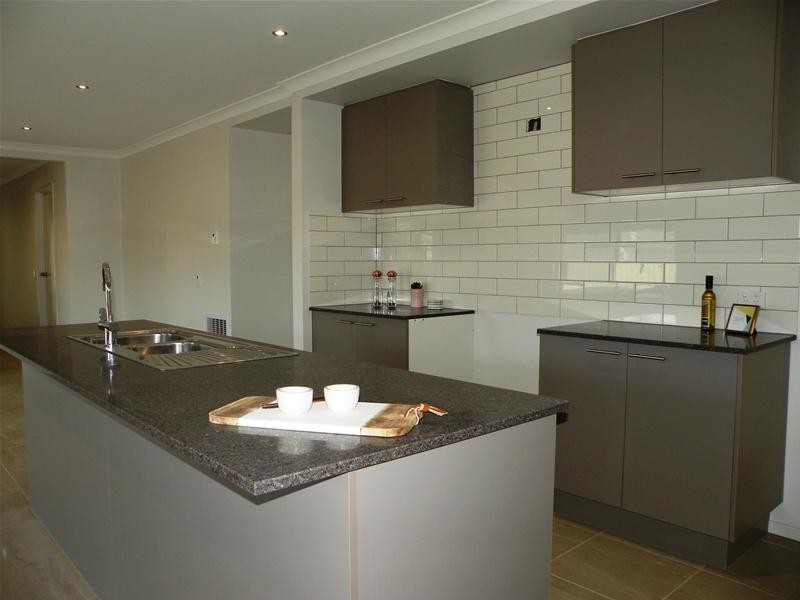 13 Carina Street, Lara VIC 3212