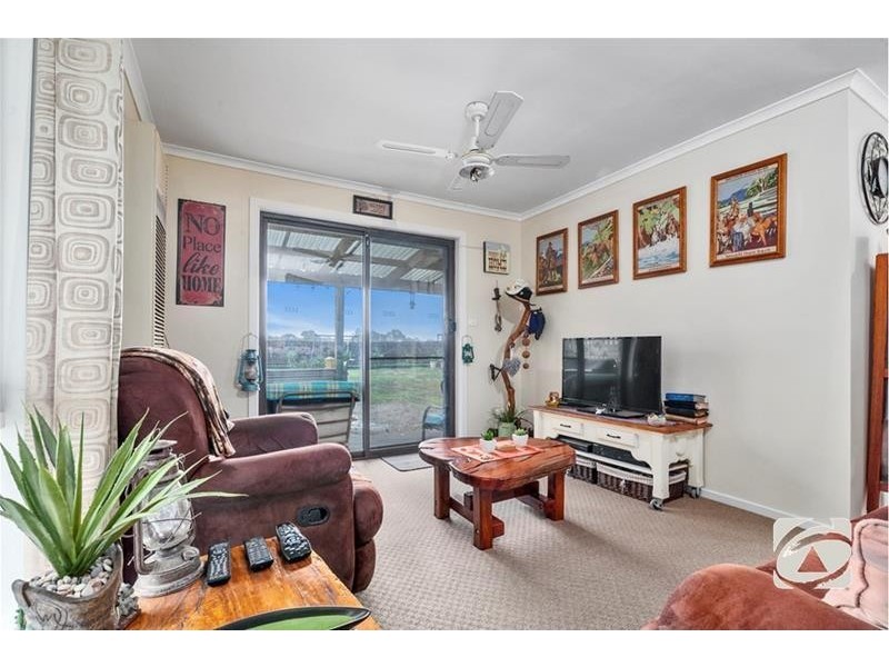 35 Smeaton Close, Lara VIC 3212