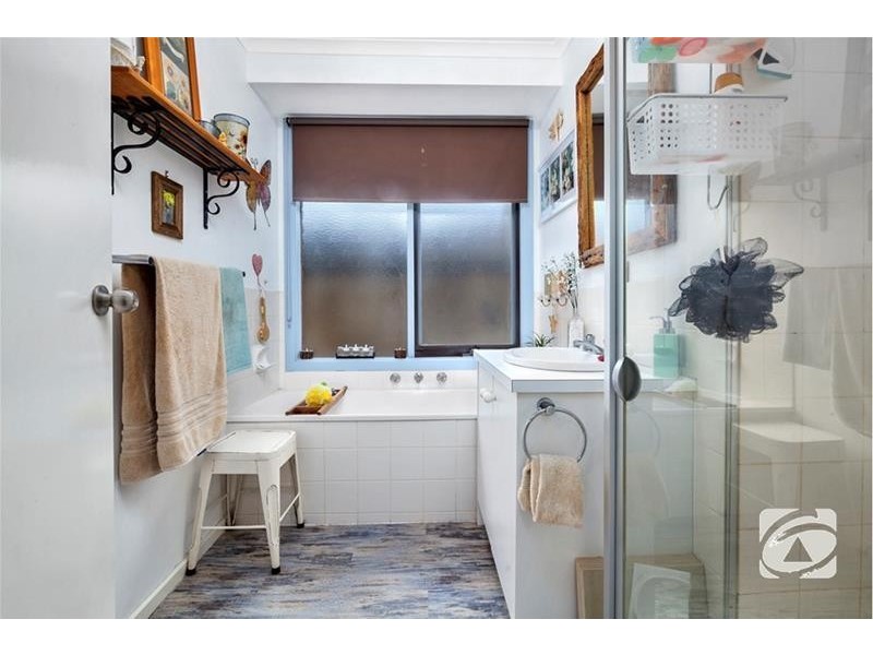 35 Smeaton Close, Lara VIC 3212