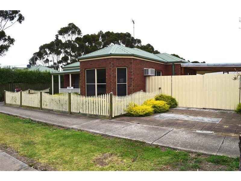 1A The Esperence, Lara VIC 3212