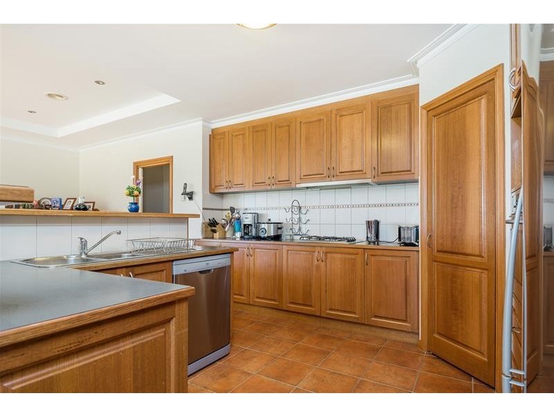 9 Country Gardens Drive, Lara VIC 3212