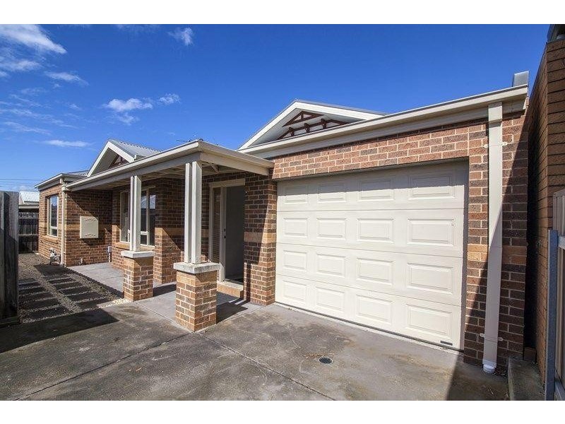 2/21 Alicia Street, Bell Park VIC 3215