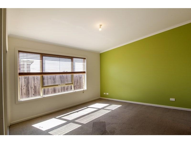 2/21 Alicia Street, Bell Park VIC 3215