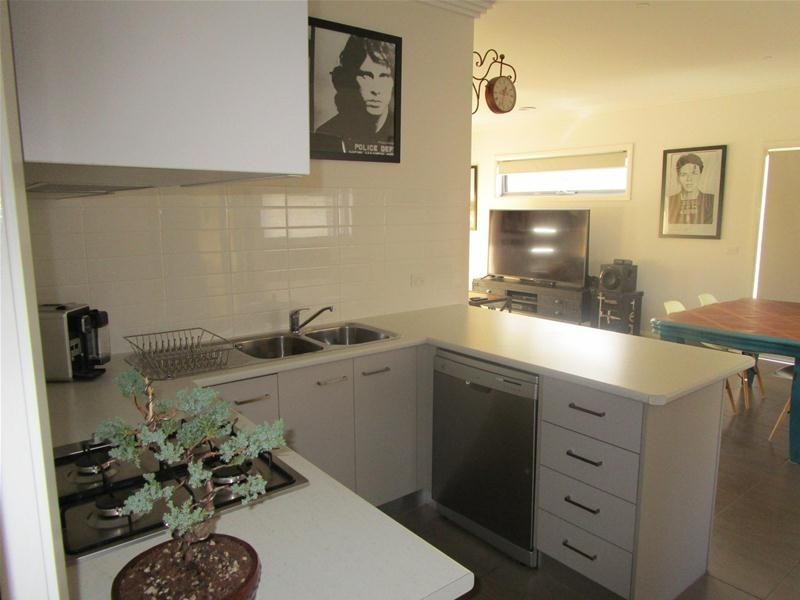 1/38 Patullos Road, Lara VIC 3212