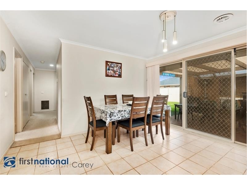 54 Cameron Crescent, Lara VIC 3212