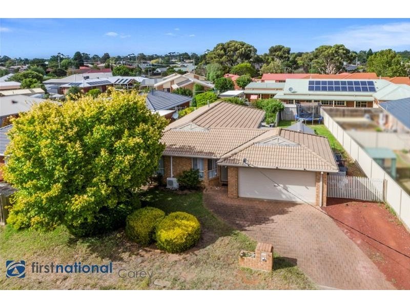 54 Cameron Crescent, Lara VIC 3212