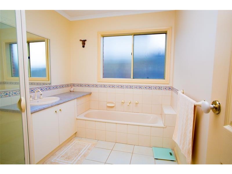 10 Primrose Court, Lara VIC 3212