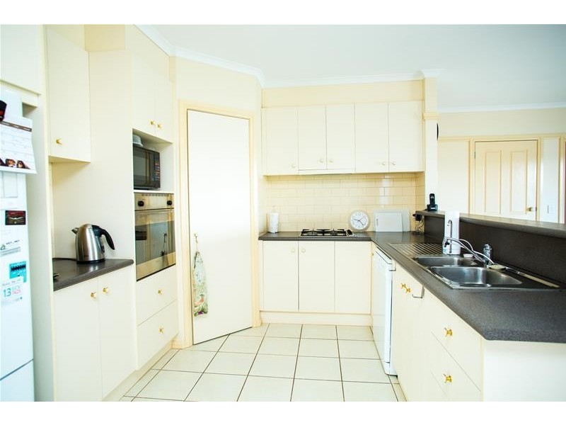 10 Primrose Court, Lara VIC 3212