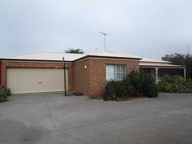 2/66 Forest Rd South, Lara VIC 3212