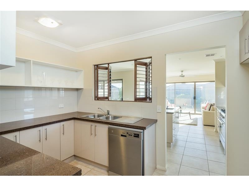 73-75 Westlakes Boulevard, Lara VIC 3212