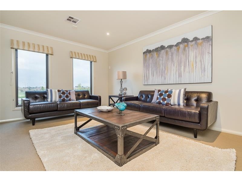 73-75 Westlakes Boulevard, Lara VIC 3212