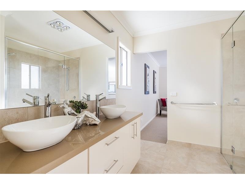 73-75 Westlakes Boulevard, Lara VIC 3212