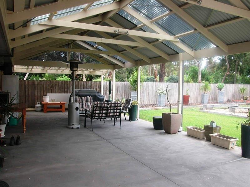 111 Patullos Road, Lara VIC 3212