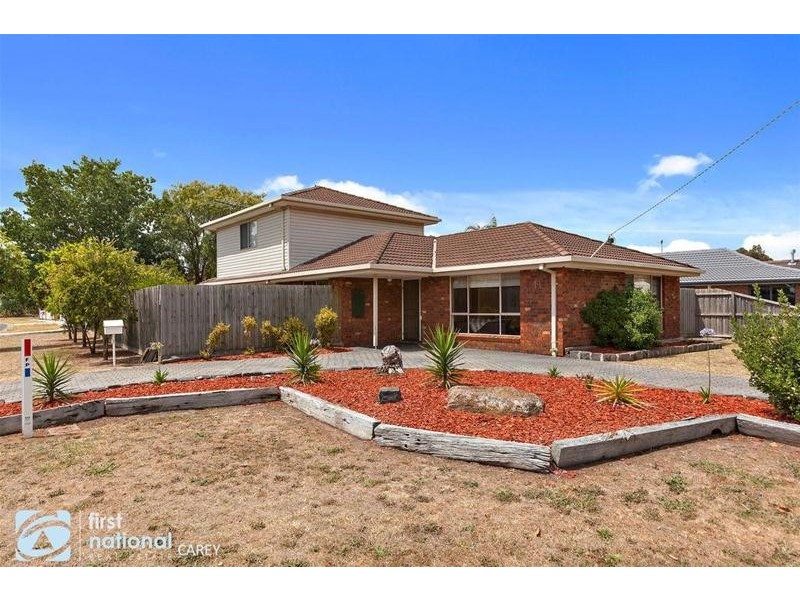 11 Kyema Drive, Lara VIC 3212