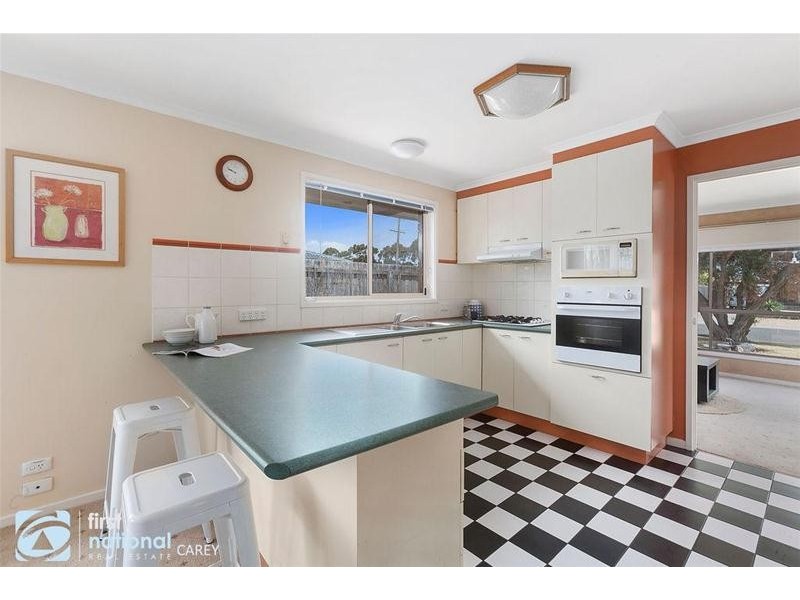 11 Kyema Drive, Lara VIC 3212