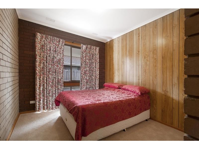 8 Cromwell Drive, Lara VIC 3212