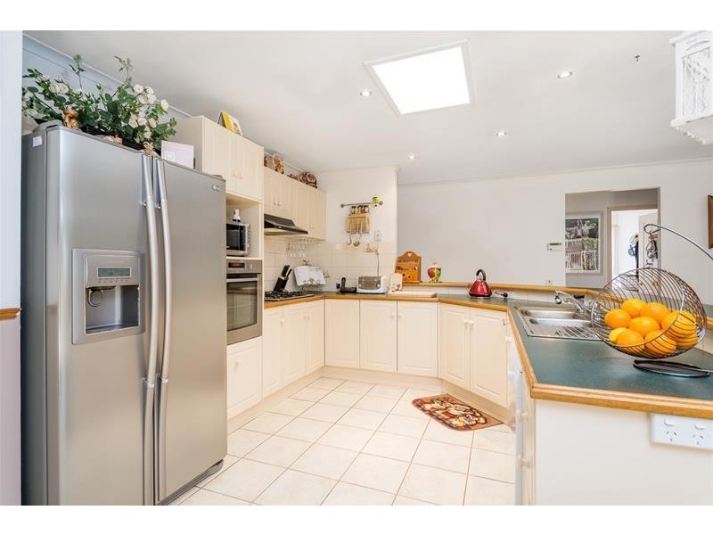 2 Galileo Close, Lara VIC 3212