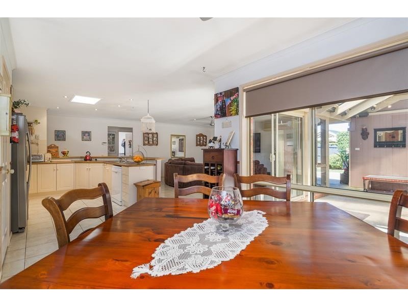 2 Galileo Close, Lara VIC 3212