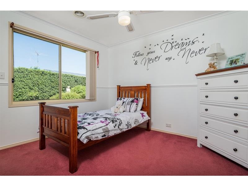 2 Galileo Close, Lara VIC 3212