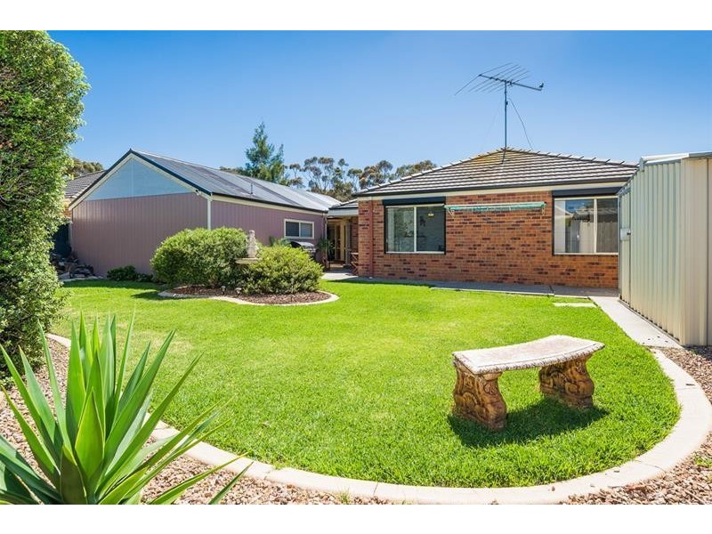 2 Galileo Close, Lara VIC 3212