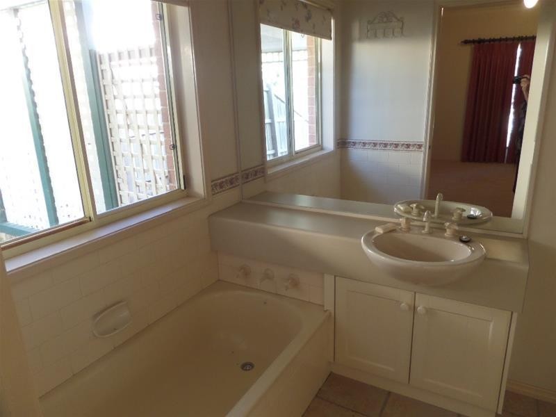 15 Reliance Avenue, Lara VIC 3212