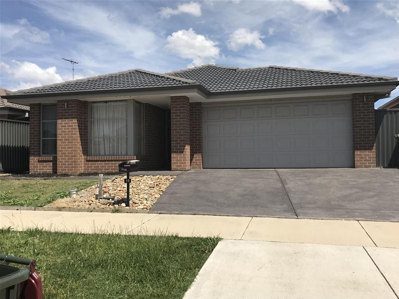 14 Cape Baron Drive, Lara VIC 3212