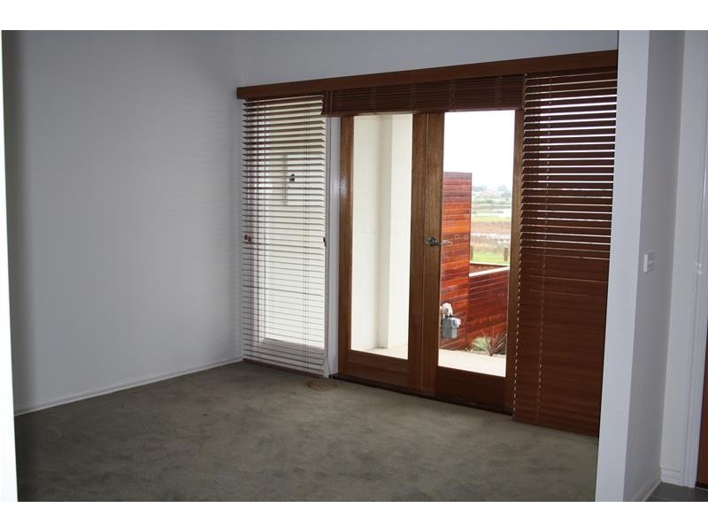 2/30 Benetti Drive, Lara VIC 3212