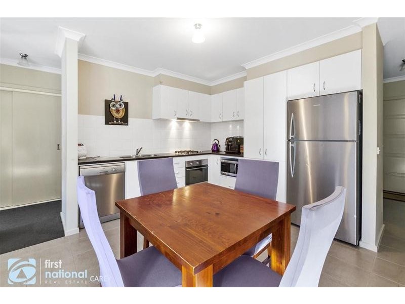 1 / 6  Waitara Grove, Norlane VIC 3214