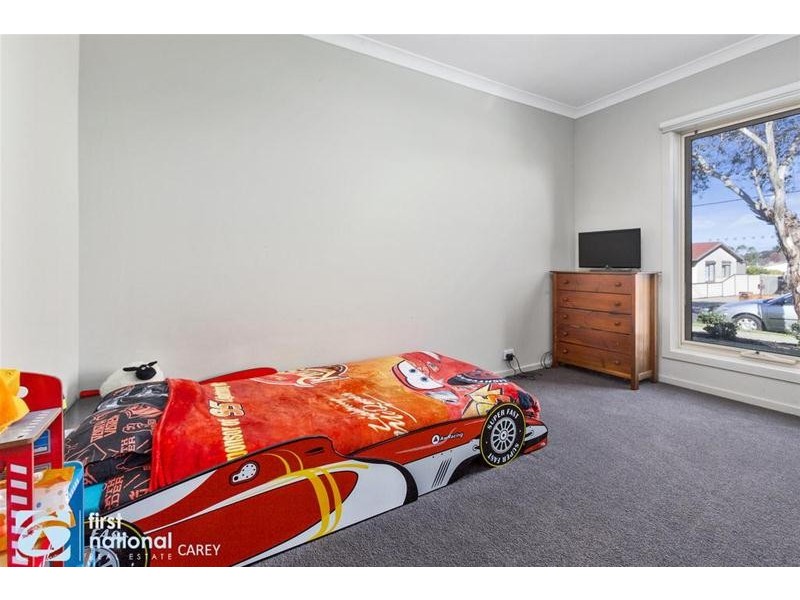 1 / 6  Waitara Grove, Norlane VIC 3214