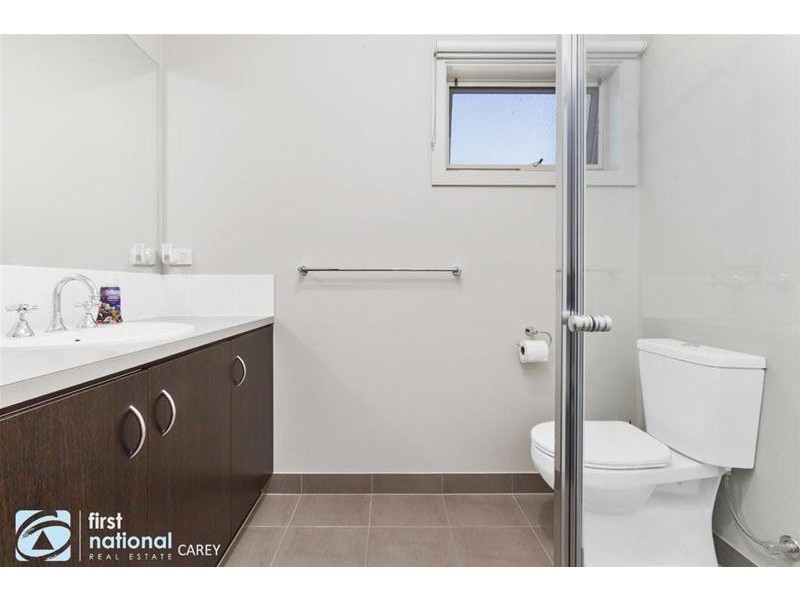 1 / 6  Waitara Grove, Norlane VIC 3214